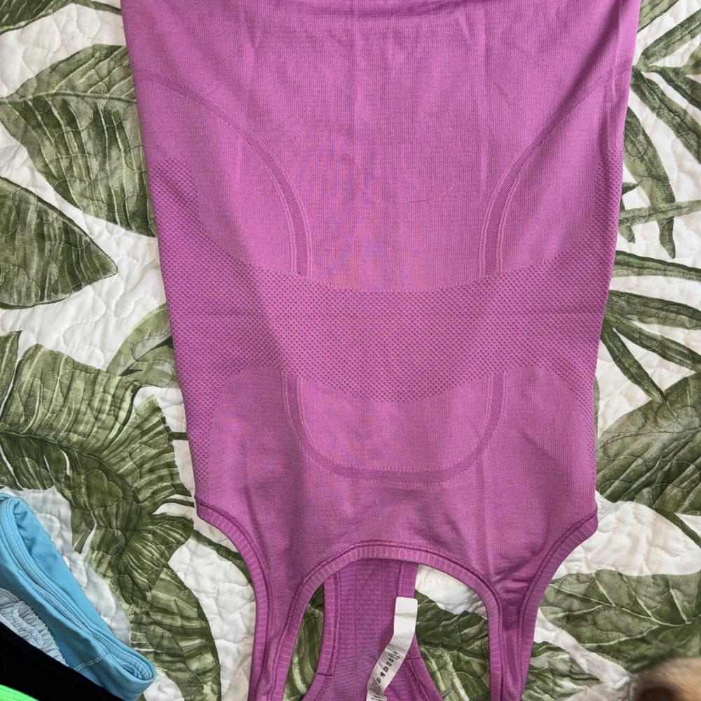 Lululemon Swiftly Tech Racerback Tank Top 2.0 - Picture 2 of 2